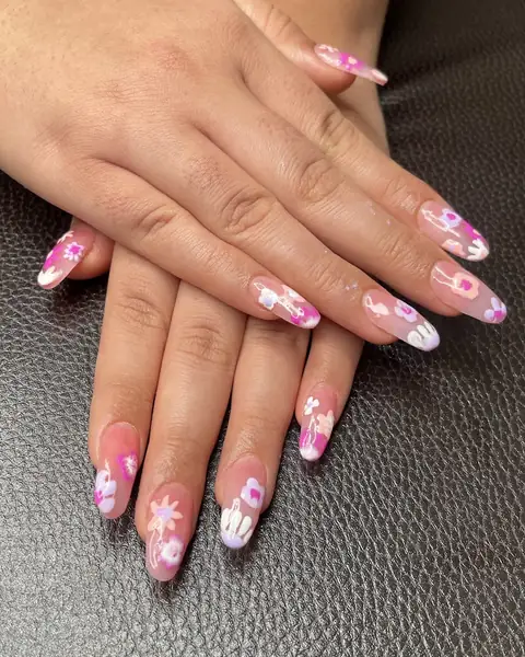 Floral nail art